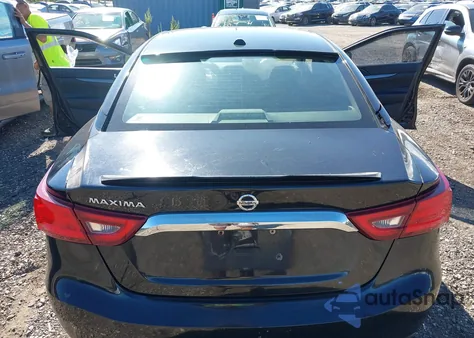 2017 Nissan Maxima 3.5 S z USA, uszkodzony, nr VIN 1N4AA6AP4HC453456
